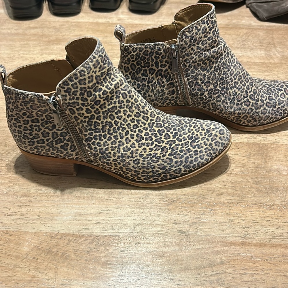 Lucky brand, cheetah booties, size 7.5